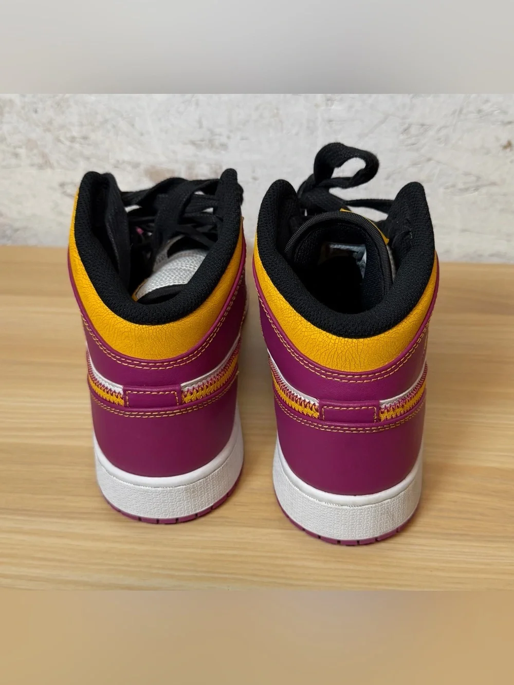 Nike Air Jordan 1 Mid “Dia de Muertos” kids Sneakers NWOT